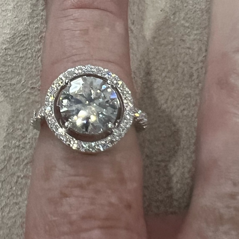 Sterling Silver Moissanite Ring - Picture 3 of 3